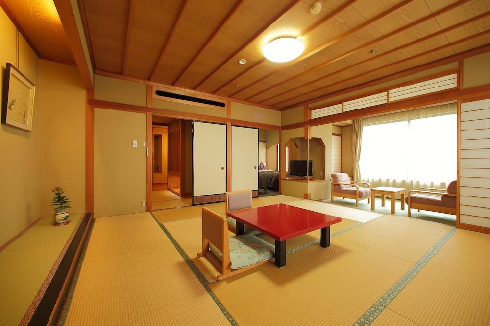 Select Grand Kagayamanaka酒店 外观 照片